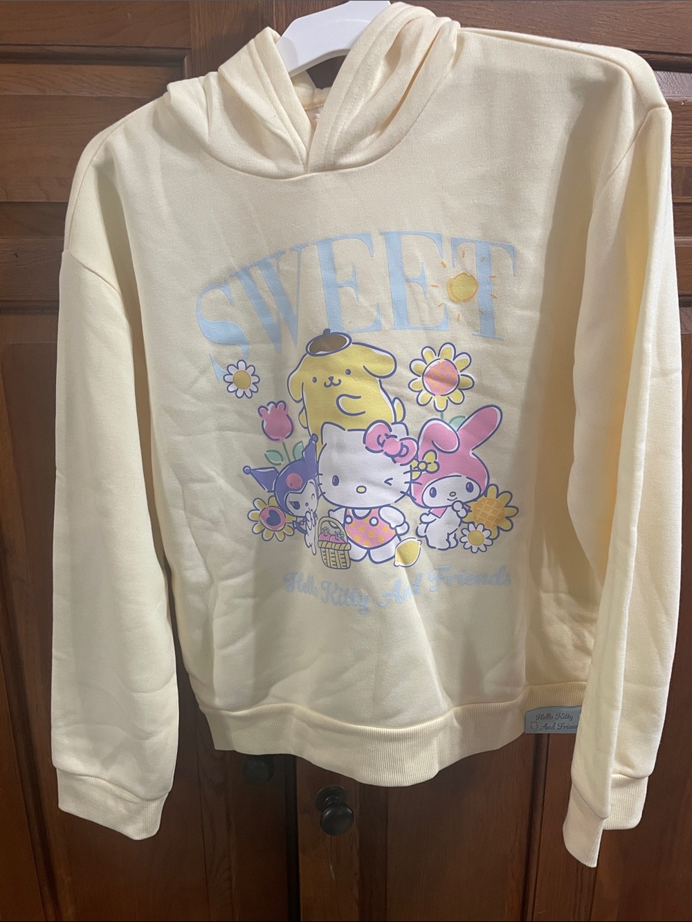 Sanrio light yellow/cream hoodie sweatshirt w cute Character Print NWT Sz.14